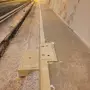 Bordure pour tunnel routier